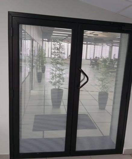 Portas com Películas Decorativas